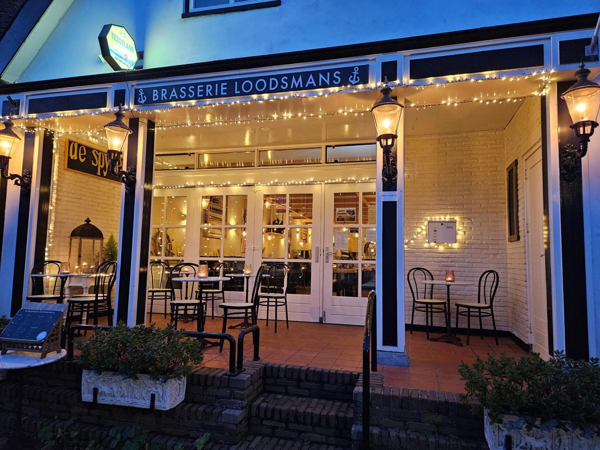 Hotel-Restaurant Loodsmans Welvaren Bv เดนฮอร์น ภายนอก รูปภาพ