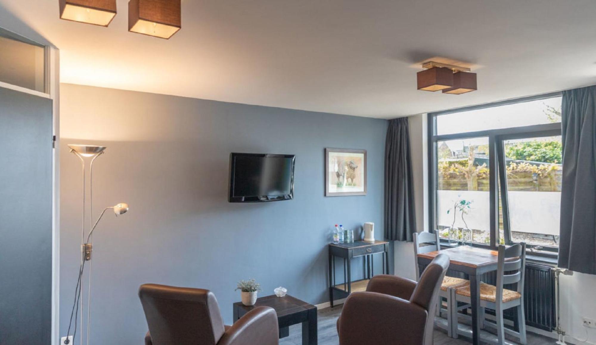 Hotel-Restaurant Loodsmans Welvaren Bv เดนฮอร์น ภายนอก รูปภาพ