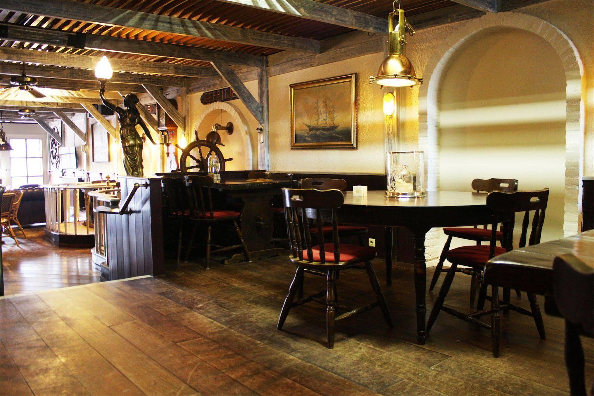Hotel-Restaurant Loodsmans Welvaren Bv เดนฮอร์น ภายนอก รูปภาพ